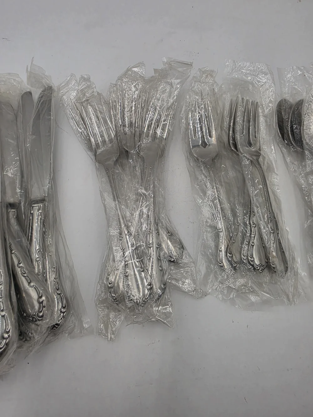 Oneida WHITTIER Stainless – Betty Crocker Flatware Set (NOS)